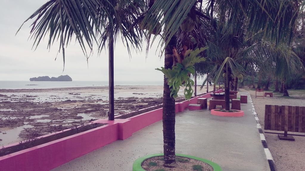 Motel Tanjung Puteri Pasir Hitam Exterior foto
