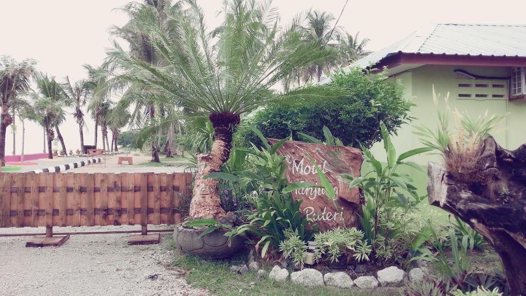 Motel Tanjung Puteri Pasir Hitam Exterior foto