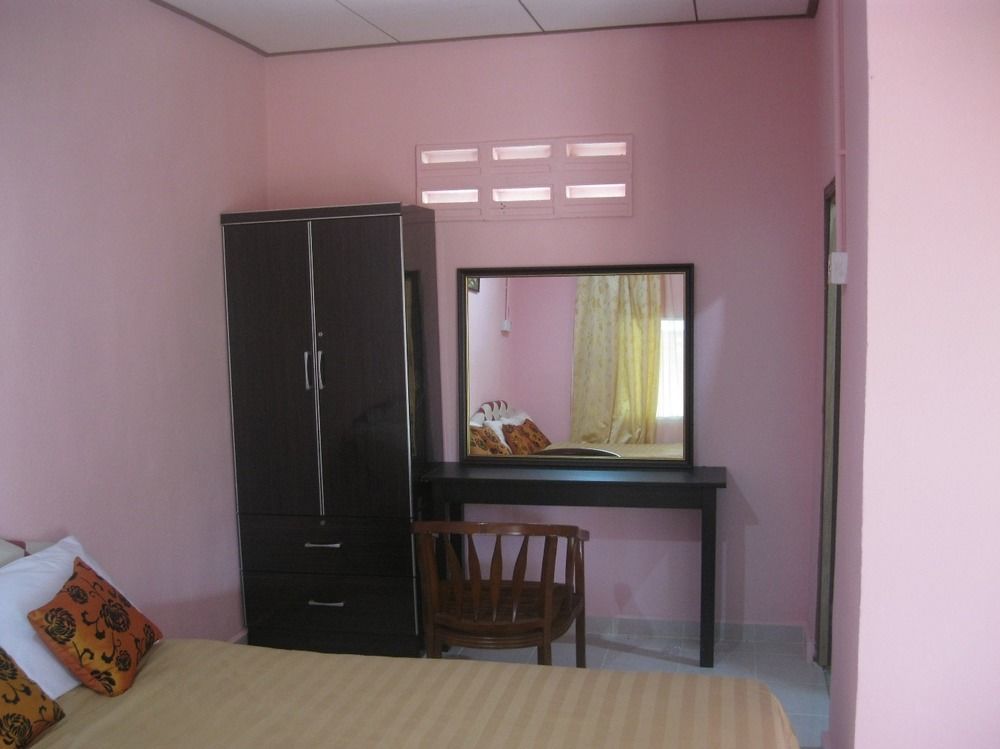 Motel Tanjung Puteri Pasir Hitam Exterior foto